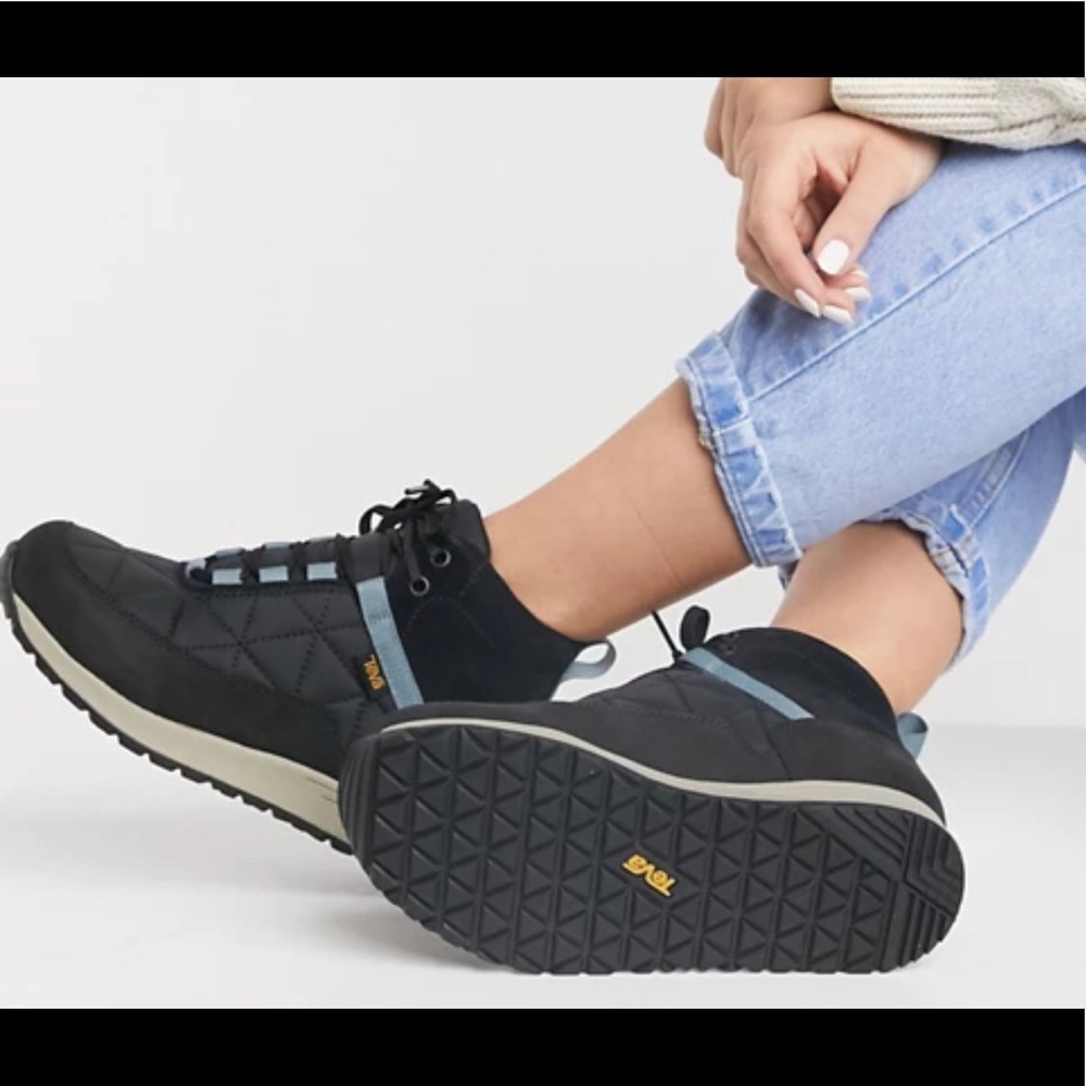 Teva Ember Commute Waterproof